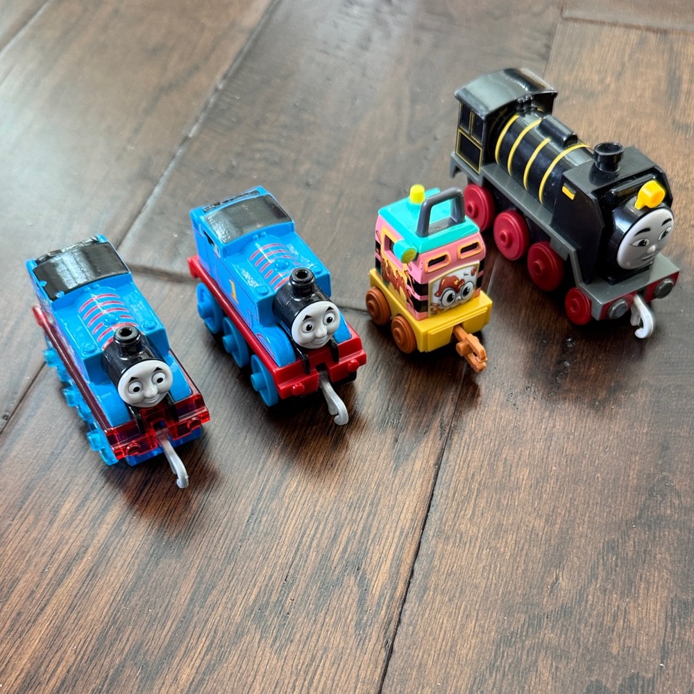 Thomas and Friends trains - Thomas x 2, Sandy, Hiro